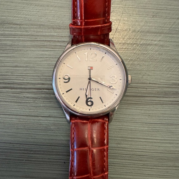 Tommy Hilifiger Women's Watch-Replaced Battery - Picture 1 of 4